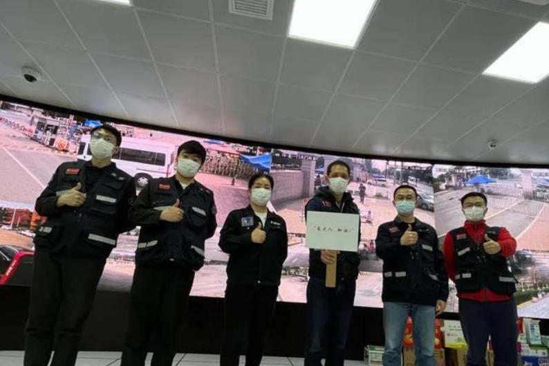 上海29歲保安成功考上985大學(xué)，前途不可限量，令人羨慕又敬佩